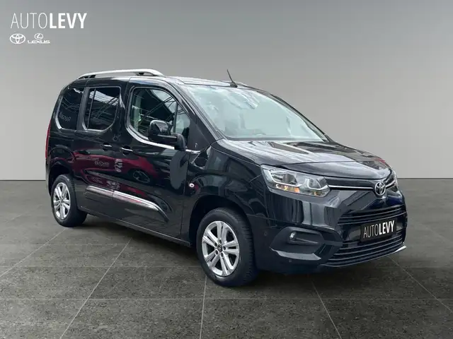 Toyota Proace City view 8