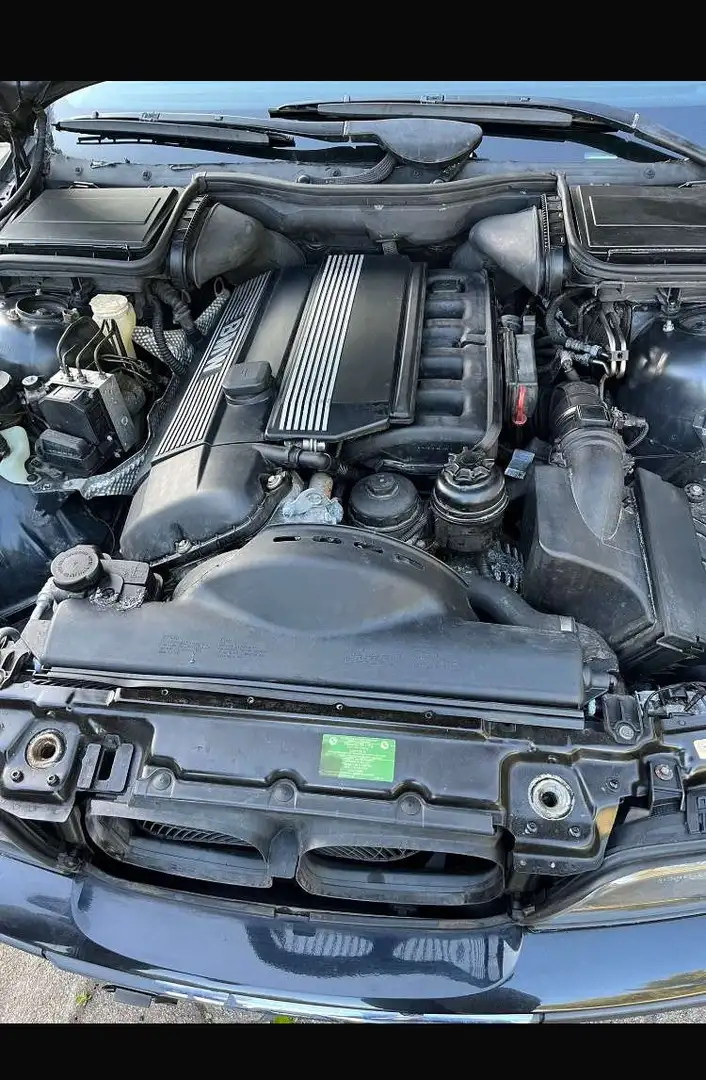 BMW 528 528i - 2