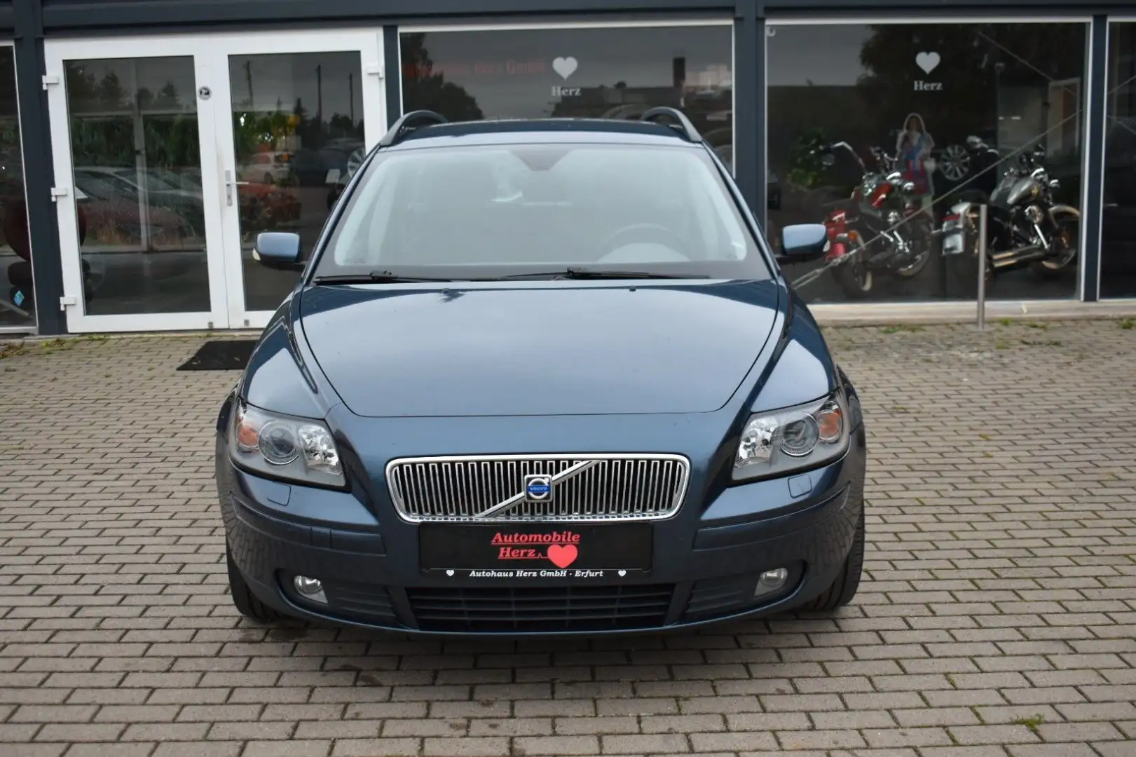 Volvo V50 Kombi 2.4i Kinetic/Klima/TÜV/SHZ/ Blau - 2