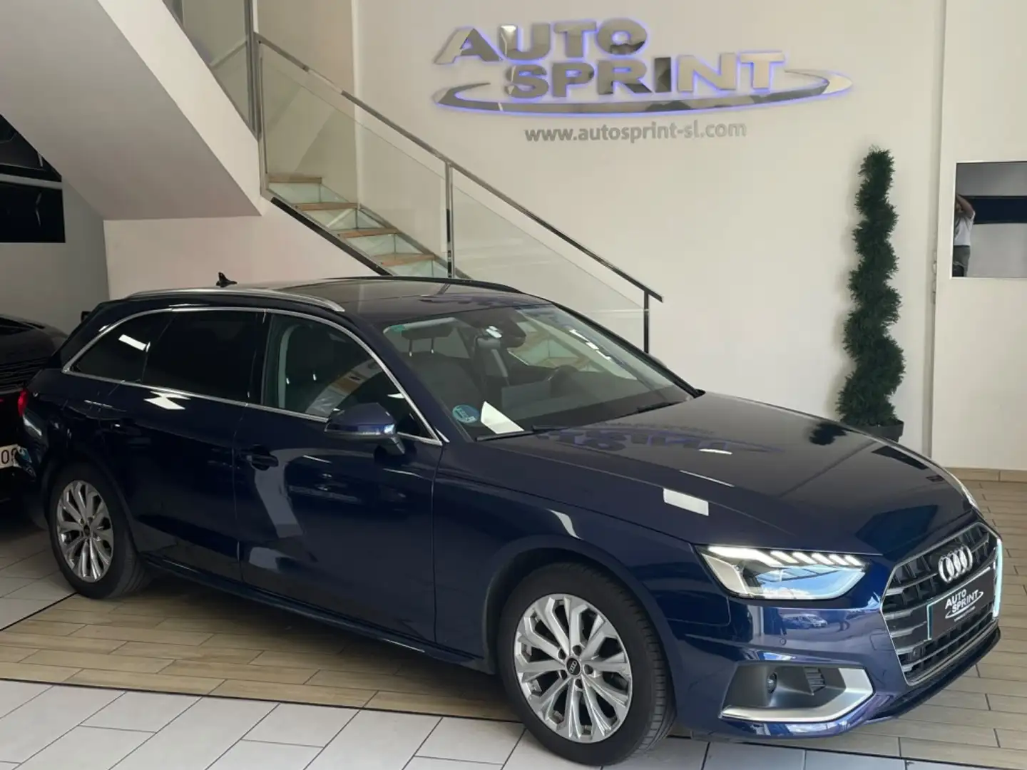Audi A4 Avant 35 TDI Advanced S tronic 120kW Azul - 2