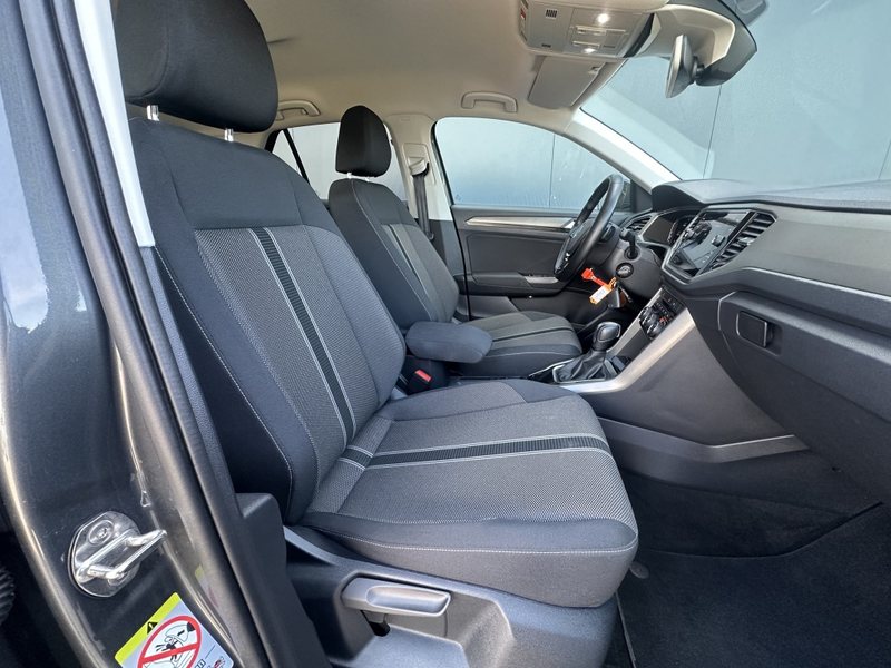 Volkswagen T-Roc 1.5 TSI Style / Unieke KM-Stand / Stoel&stuurverwa — photo 18