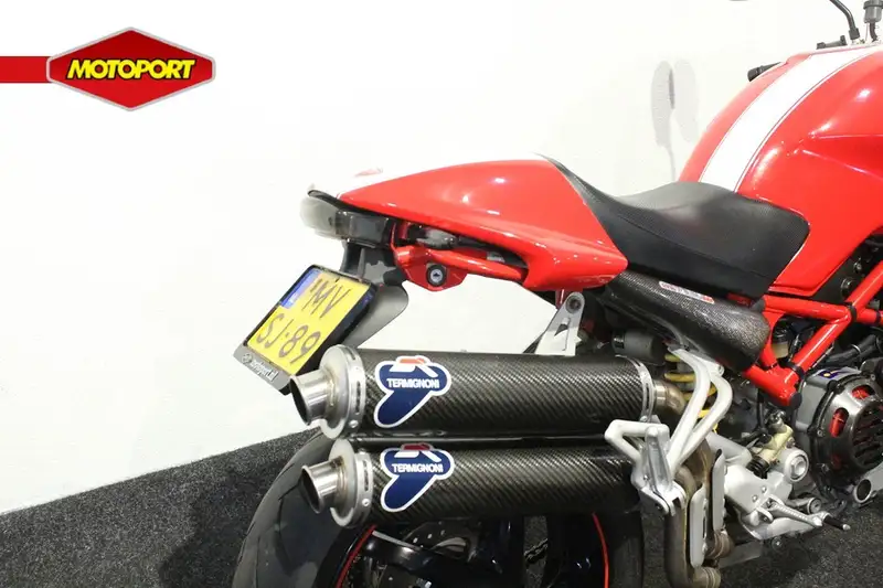Ducati Monster S4R - foto 2