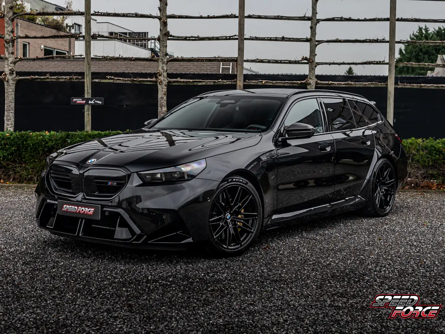 BMW M5 TOURING | ULTIMATE PACK | M CARBON | SHADOW LINE Siyah - 1
