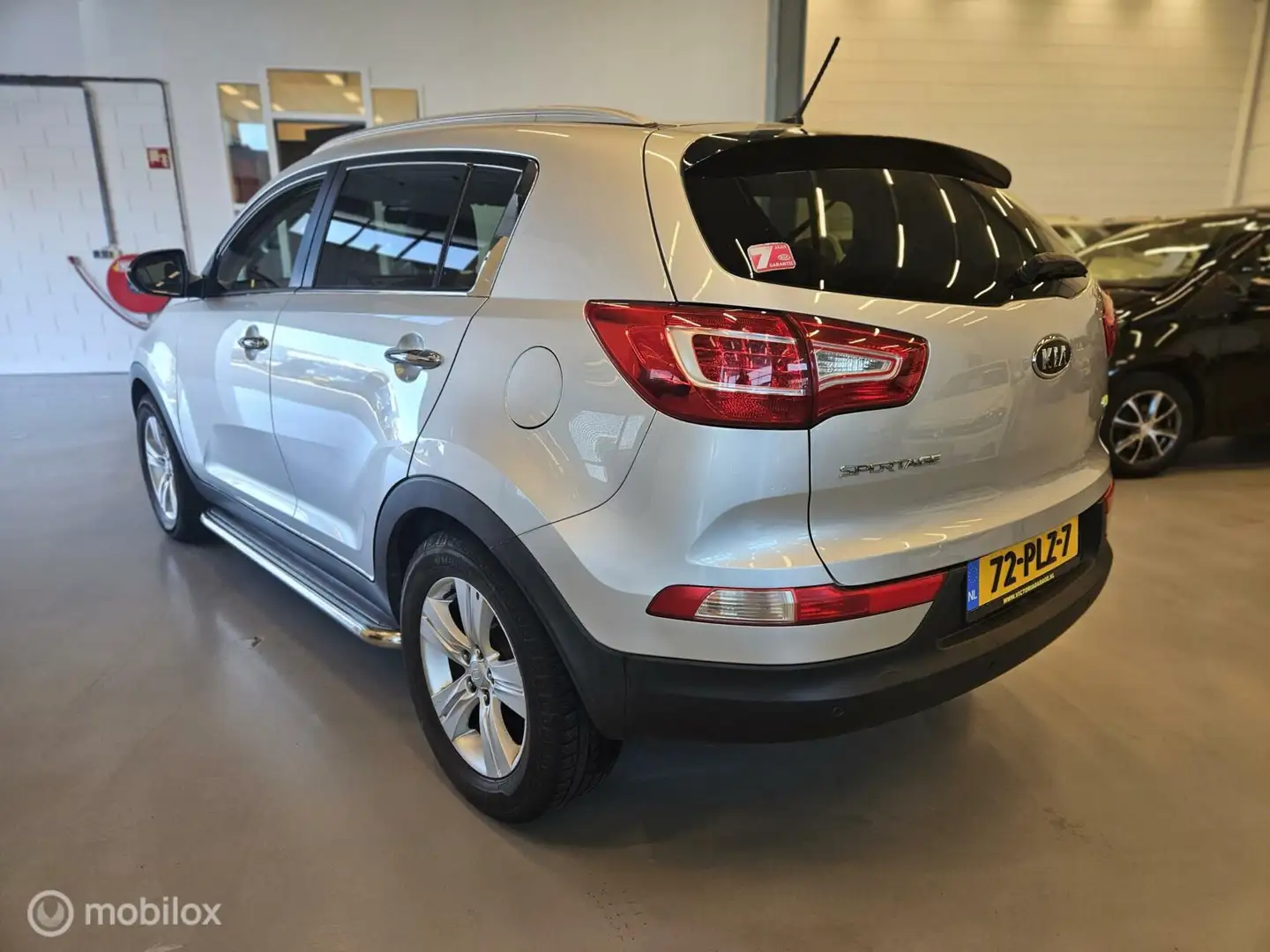Kia Sportage 1.6 GDI ISG X-clusive Grau - 2