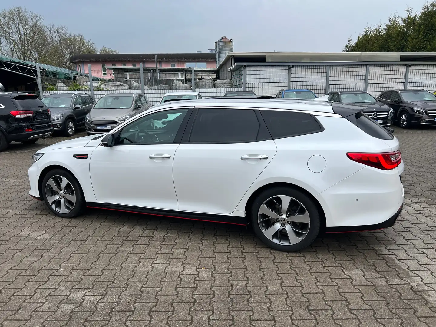 Kia Optima Sportswagon 1,7 CRDi DCT "GT-Line" Weiß - 2