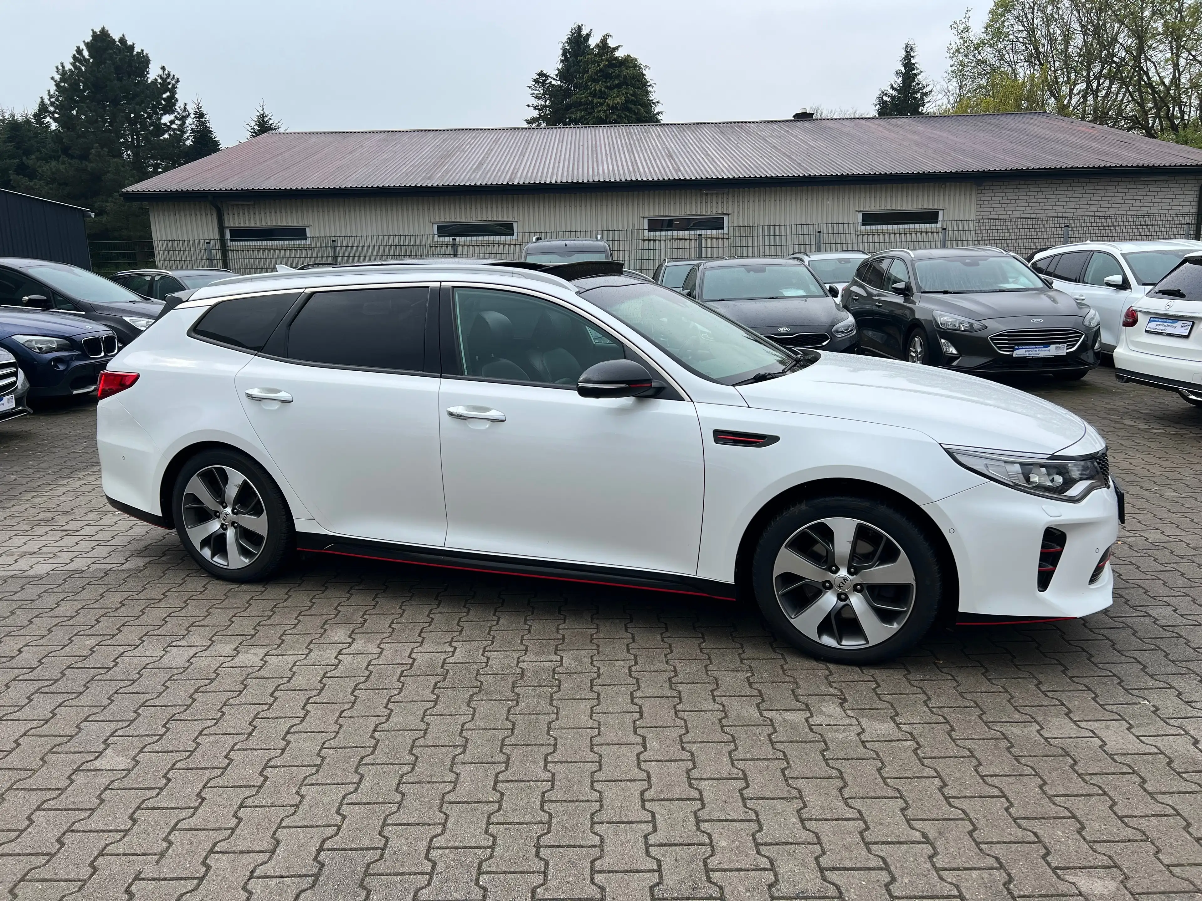 Kia Optima Sportswagon 1,7 CRDi DCT "GT-Line" — photo 6