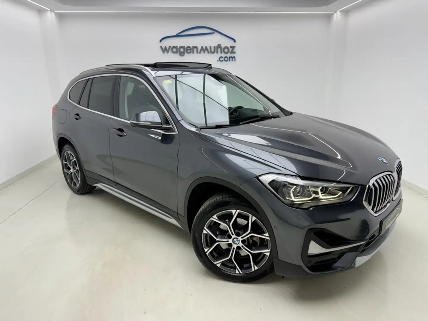BMW X1 sDrive 18d Gris - 2