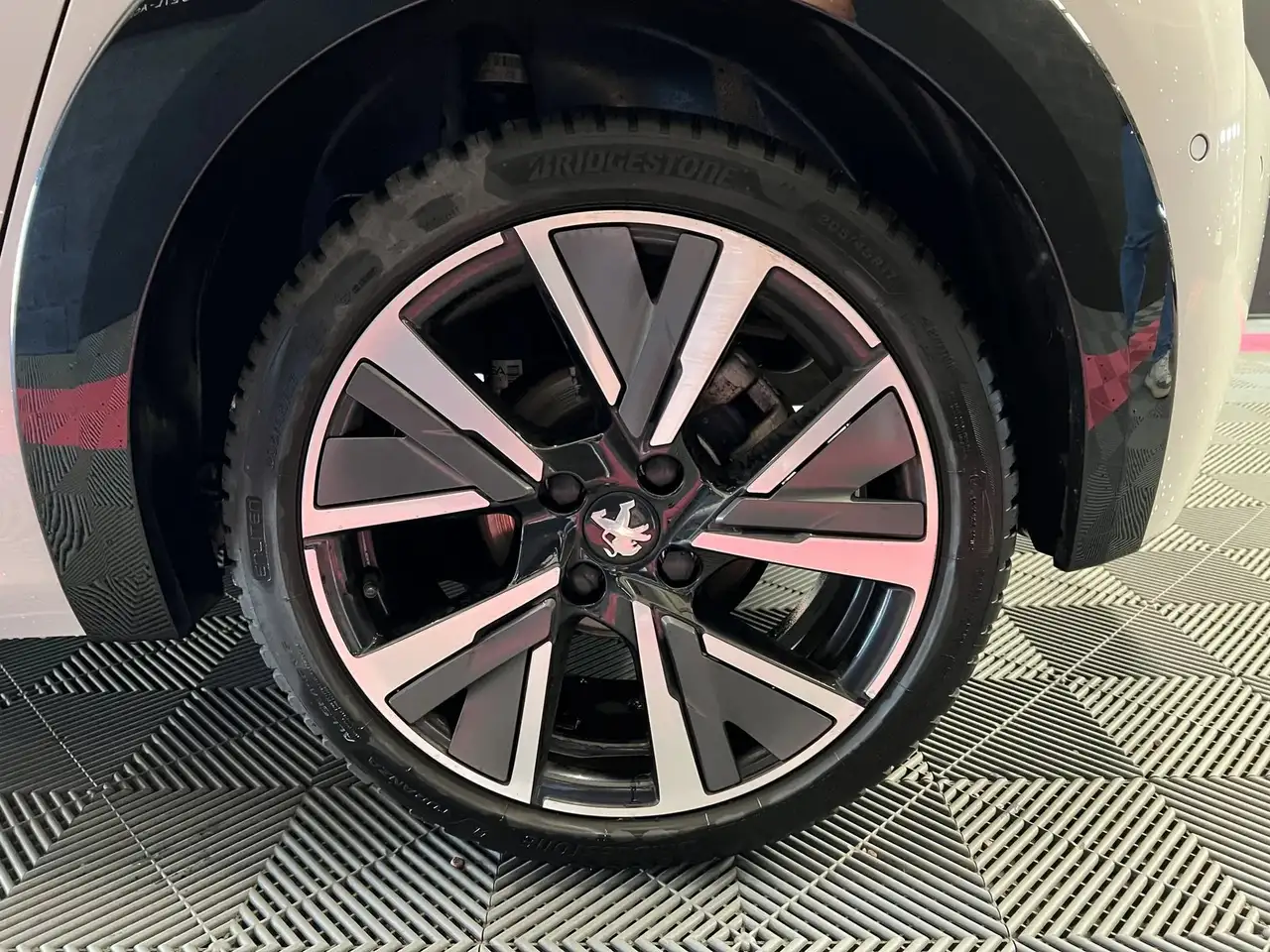 Peugeot 208 208 — photo 9