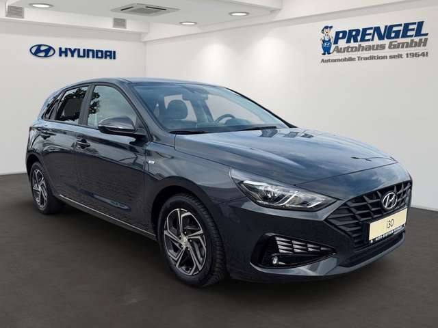 Hyundai i30 1.0T 48V Select+ KAMERA DAB PDC CARPLAY