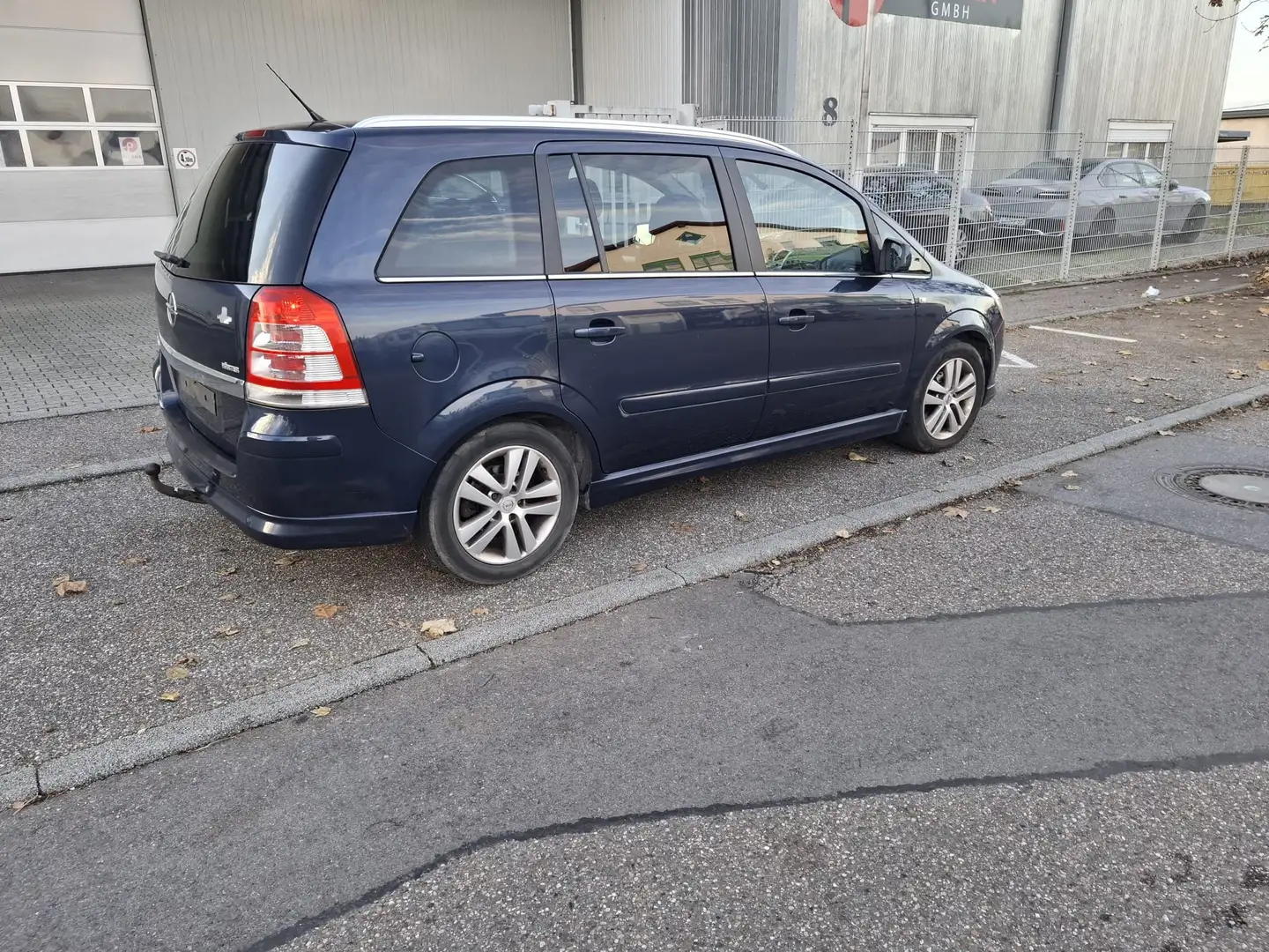 Opel Zafira Zafira 1.8 Innovation Blau - 2