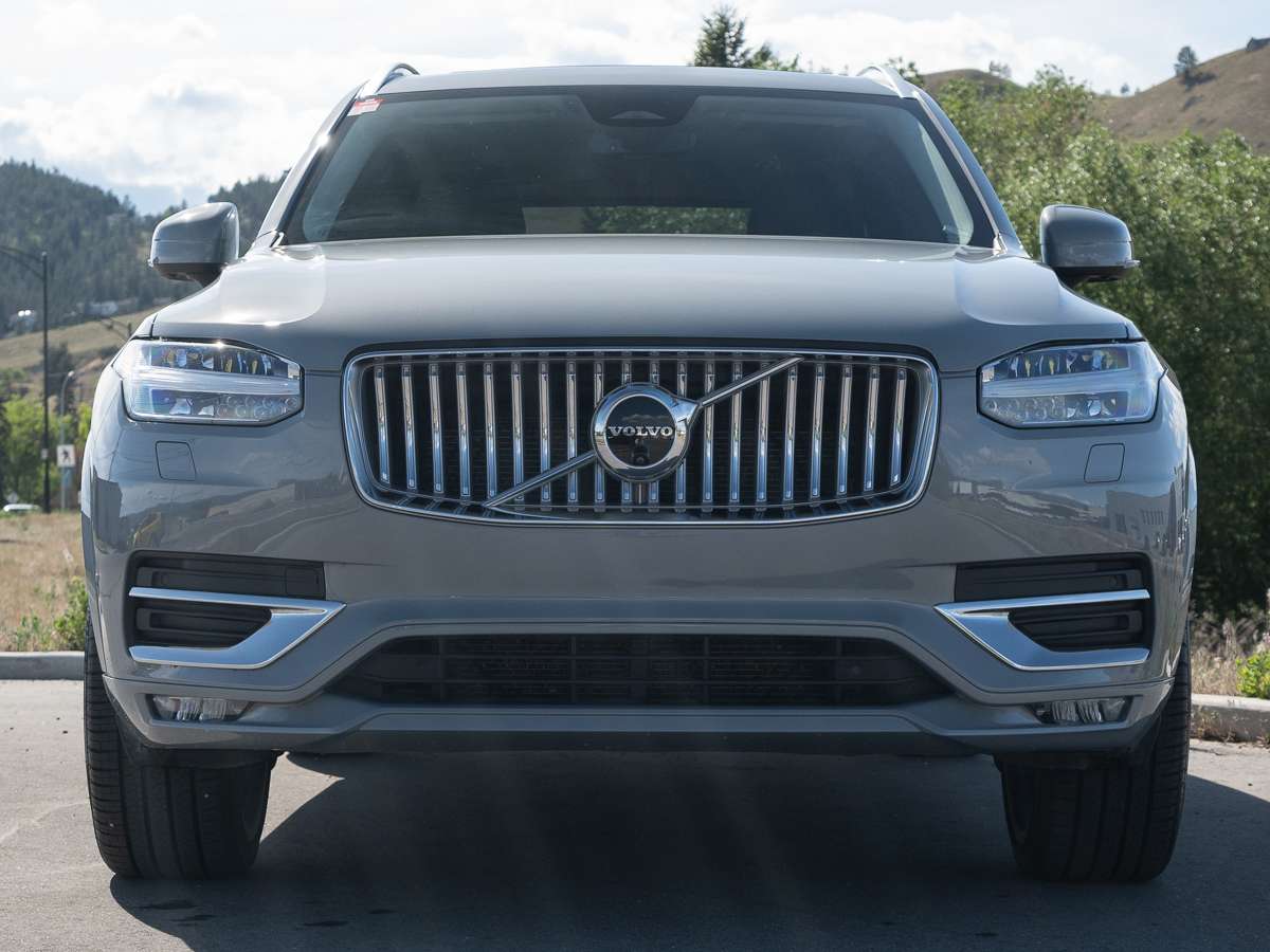 2025 Volvo XC90 B6 AWD ULTRA BRIGHT THEME thumb 8