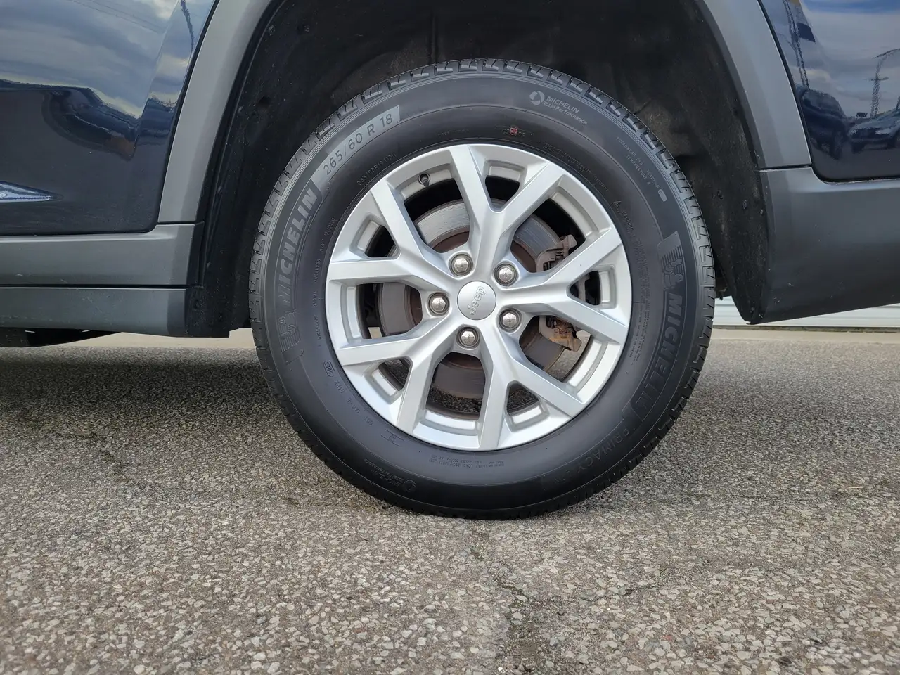 Jeep Grand Cherokee снимка Jeep Grand Cherokee