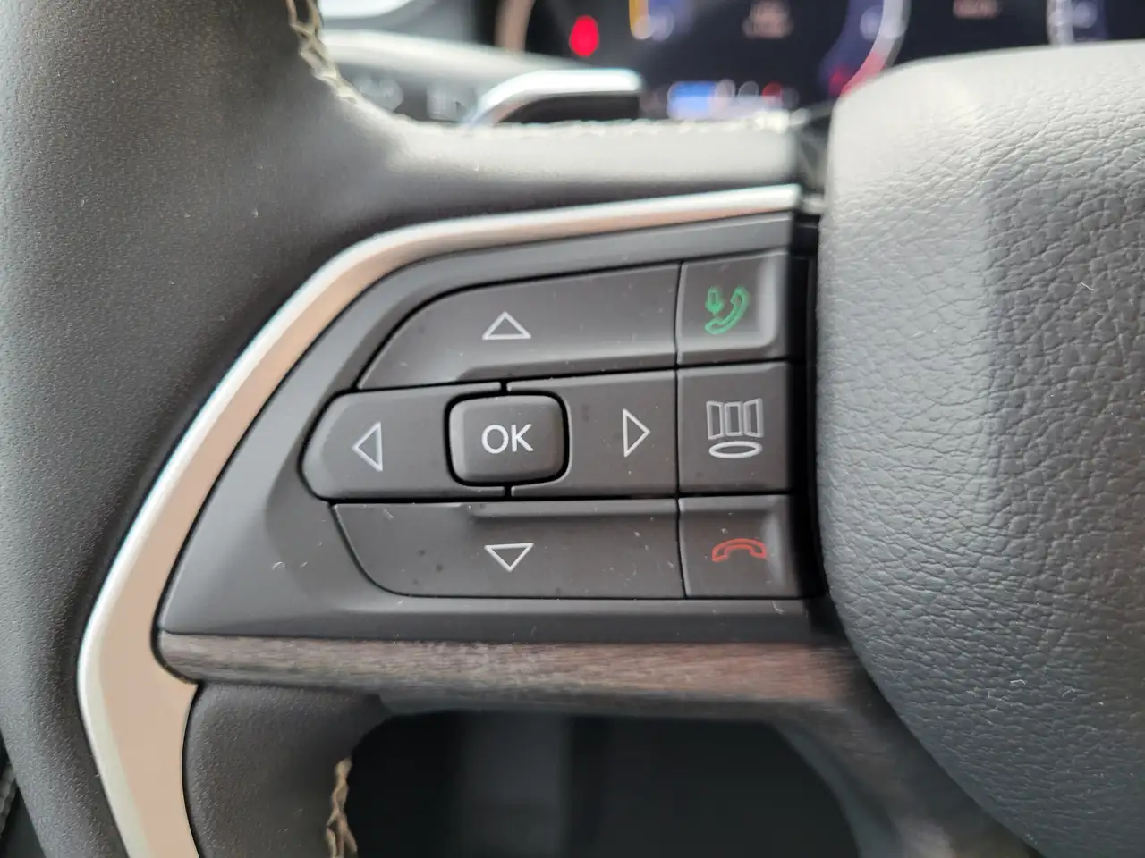 Jeep Grand Cherokee снимка Jeep Grand Cherokee