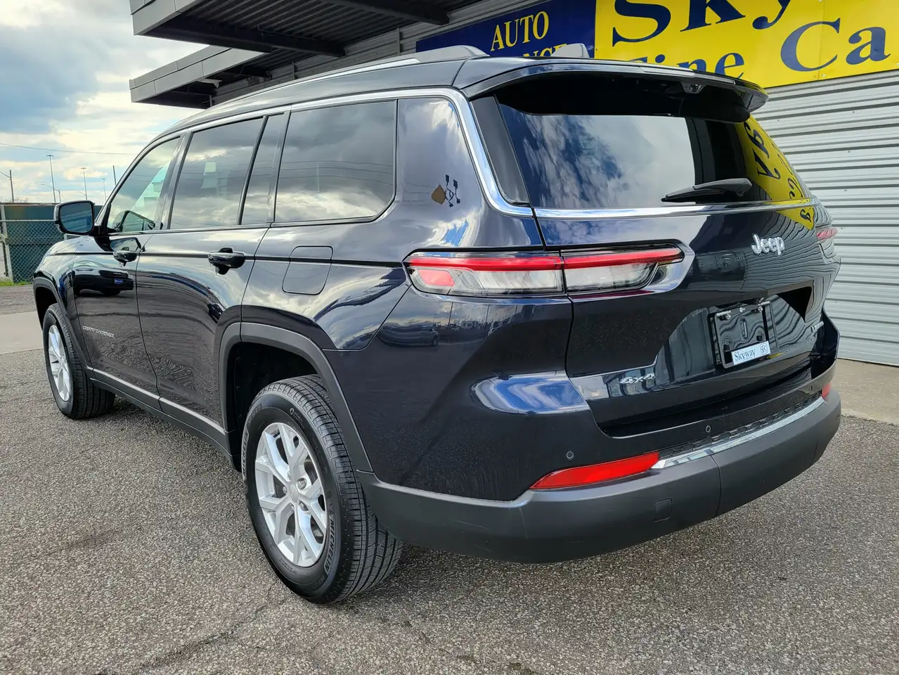 Jeep Grand Cherokee снимка Jeep Grand Cherokee