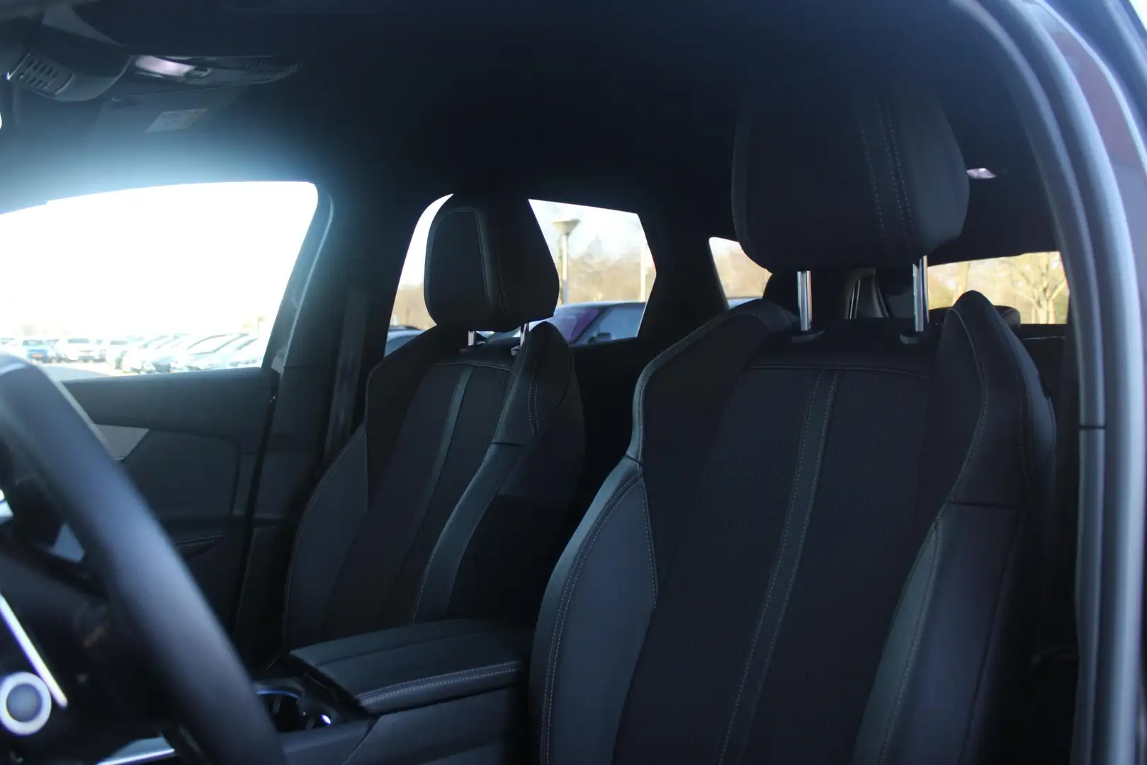 Peugeot 3008 1.2 Hybrid 136PK GT | 360° CAMERA | NAVIGATIE | AD Grijs - 2