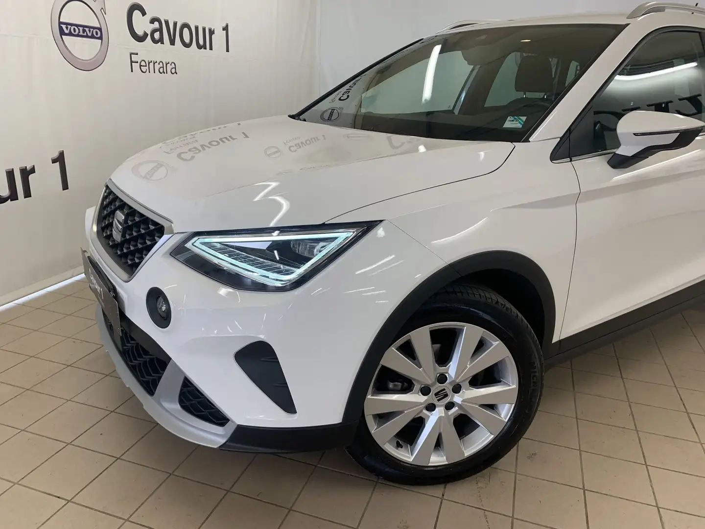 SEAT Arona Arona 1.0 TGI XPERIENCE Wit - 2