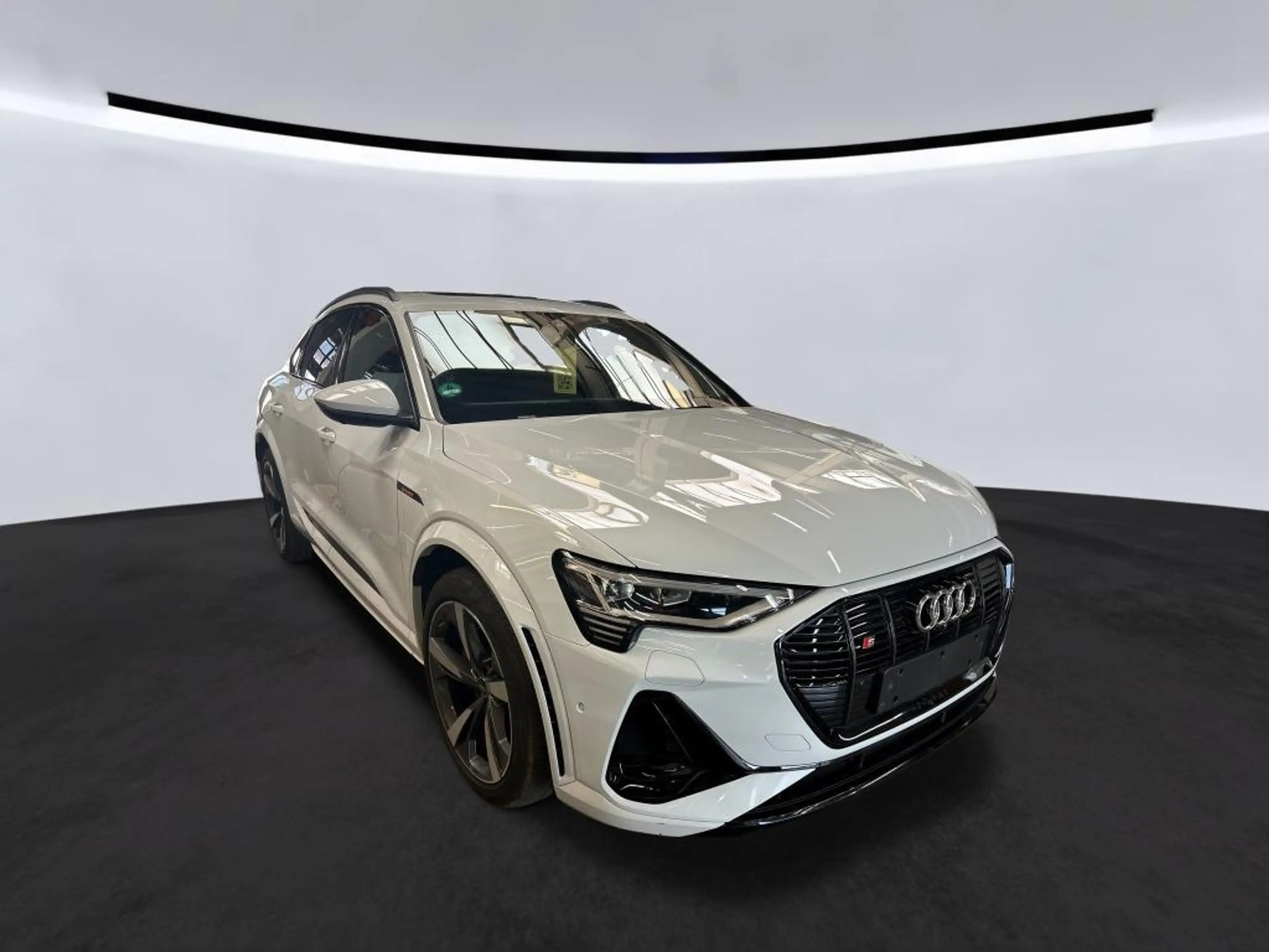 Audi e-tron SPORTBACK S BLACK ACC/HuD/PANO/S-SITZE — photo 7