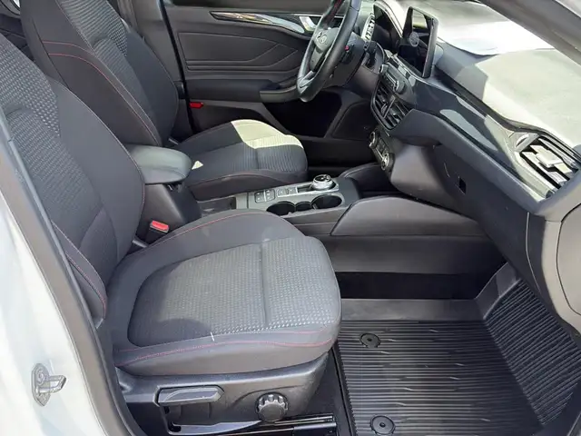 Ford Focus view 10