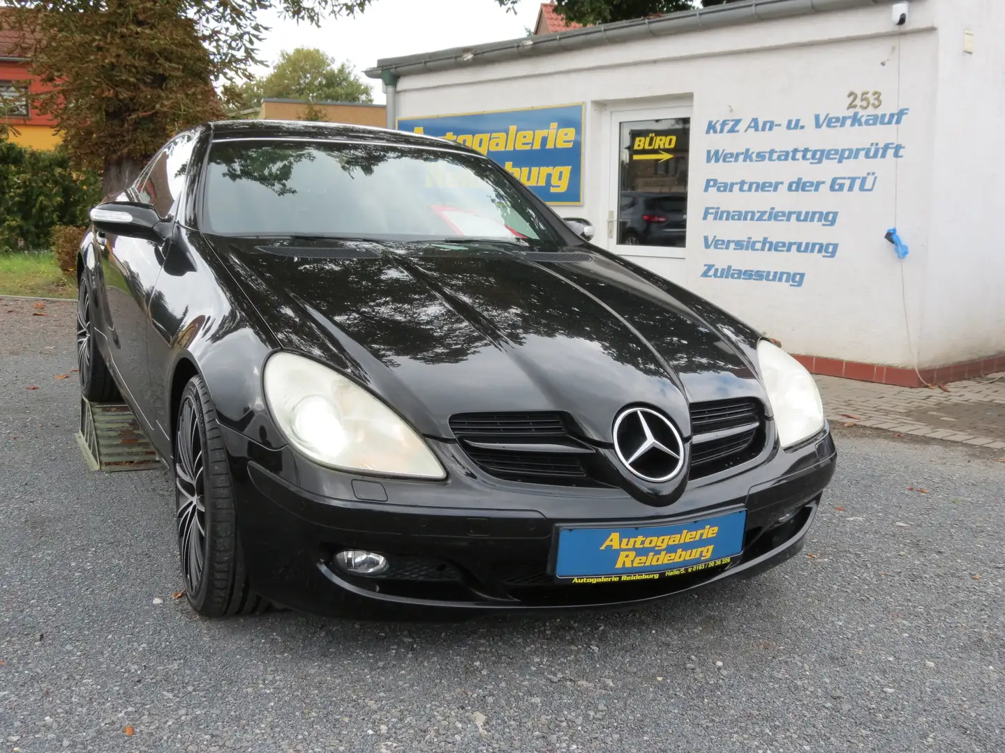 Mercedes-Benz SLK 200 SLK 200 Kompressor Aut.!!Leder!!Navi!!PDC!! Schwarz - 1