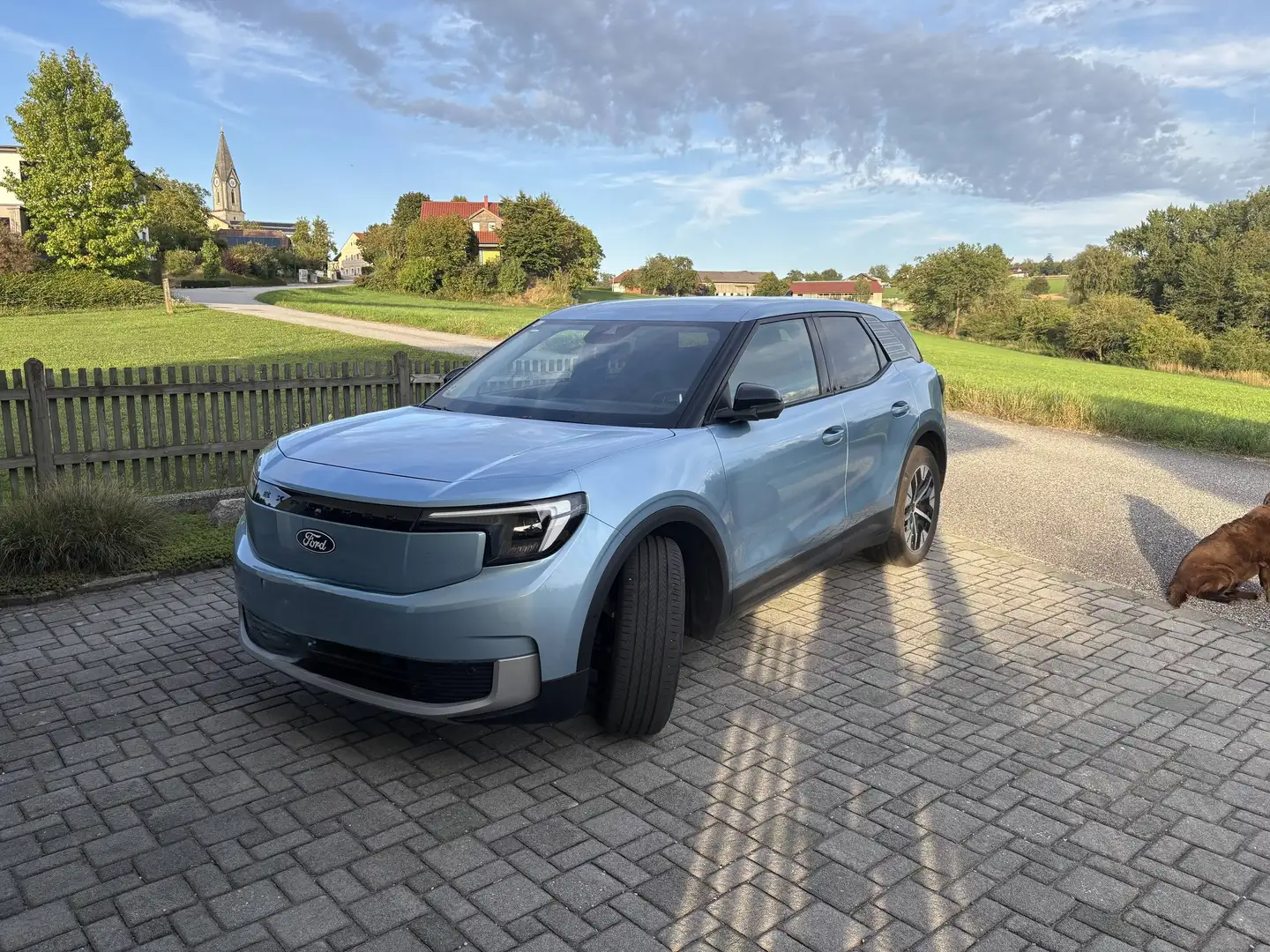 Ford Explorer Explorer Elektro Dual Motor 79kWh Premium AWD Premium Blau - 1