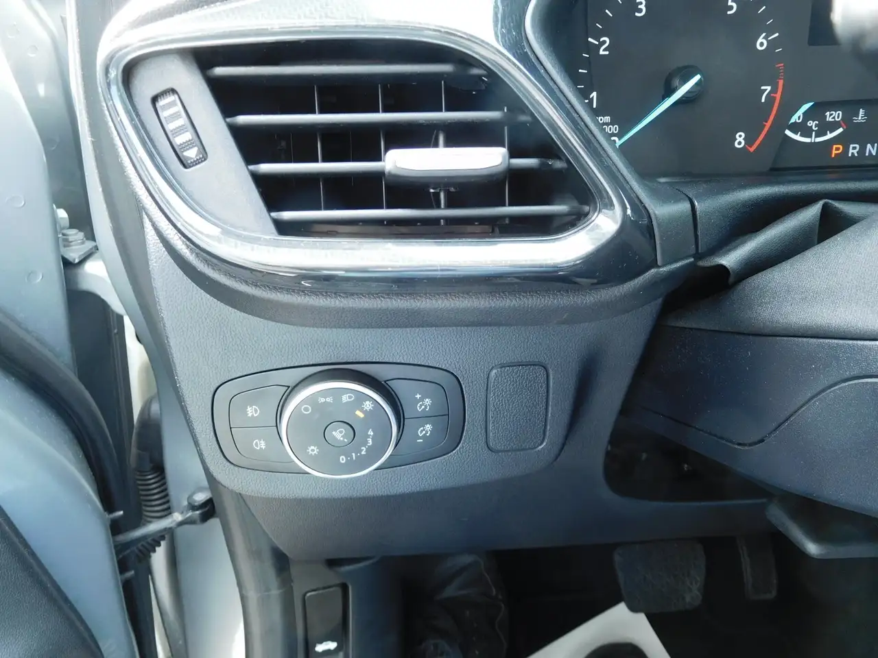 Ford Puma 1.0 EcoBoost Hybrid 125 CV S&S Titanium, миниатюра 20