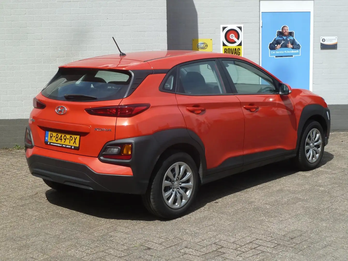 Hyundai KONA 1.0 T-GDI i-Drive 120PK|Lane-Assist|Airco|Cruise-C Oranje - 2