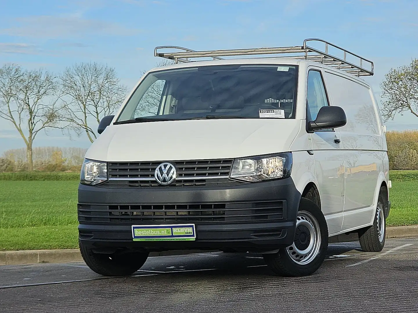Volkswagen T6 Transporter 2.0 TDI L2H1 Trekhaak Imperiaal Navi Airco Cruise Weiß - 2