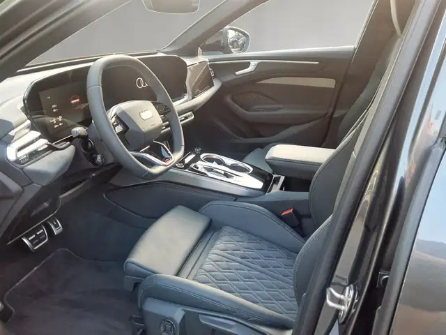 Audi A6 view 7