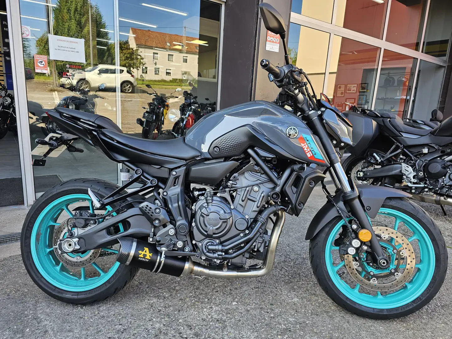 Yamaha MT-07 Gris - 1