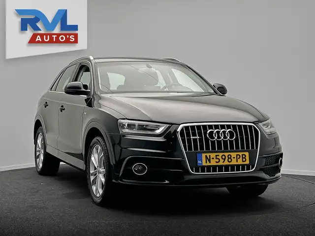 Audi Q3 view 4