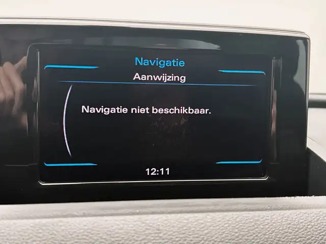 Audi Q3 view 19
