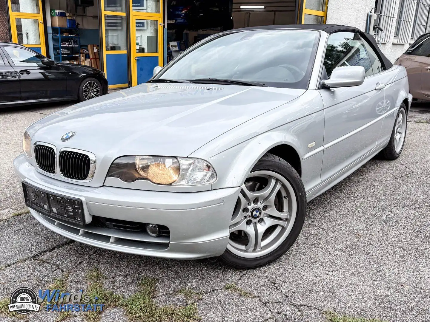 BMW 320 Ci Cabrio Silber - 1