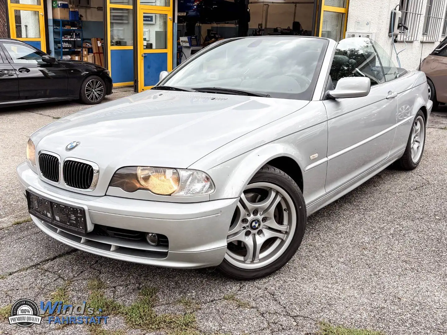 BMW 320 Ci Cabrio Silber - 2