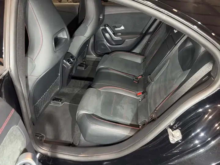Mercedes-Benz CLA 2023, foto 19