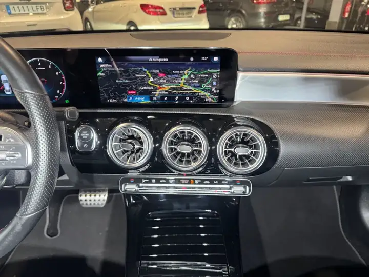 Mercedes-Benz CLA 2023, foto 10