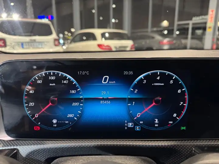 Mercedes-Benz CLA 2023, foto 16