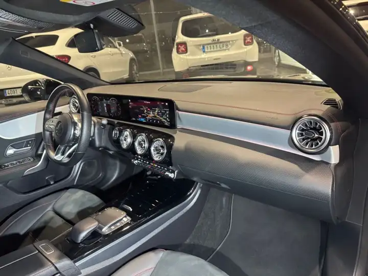 Mercedes-Benz CLA 2023, foto 12