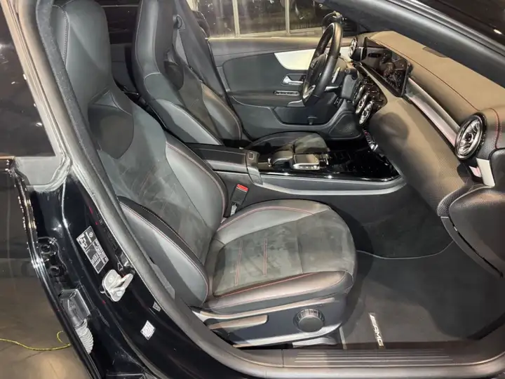 Mercedes-Benz CLA 2023, foto 21