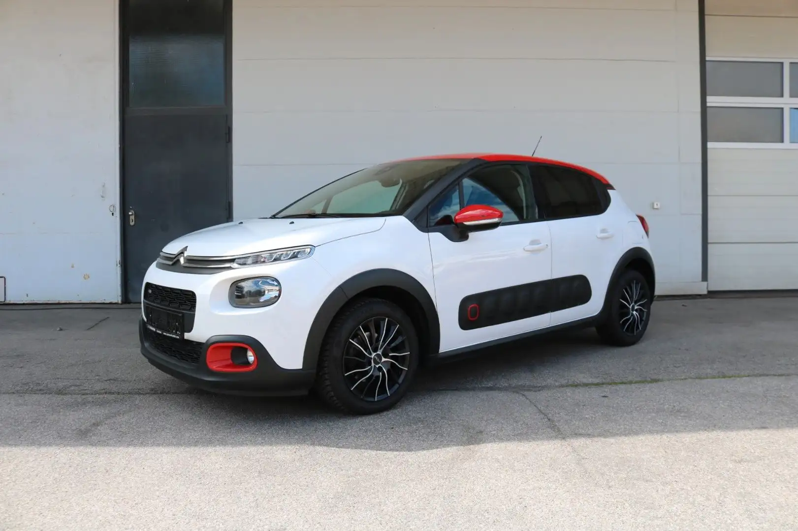 Citroen C3 PureTech Shine*Sitzheizung*Sonderlackierung* Weiß - 1