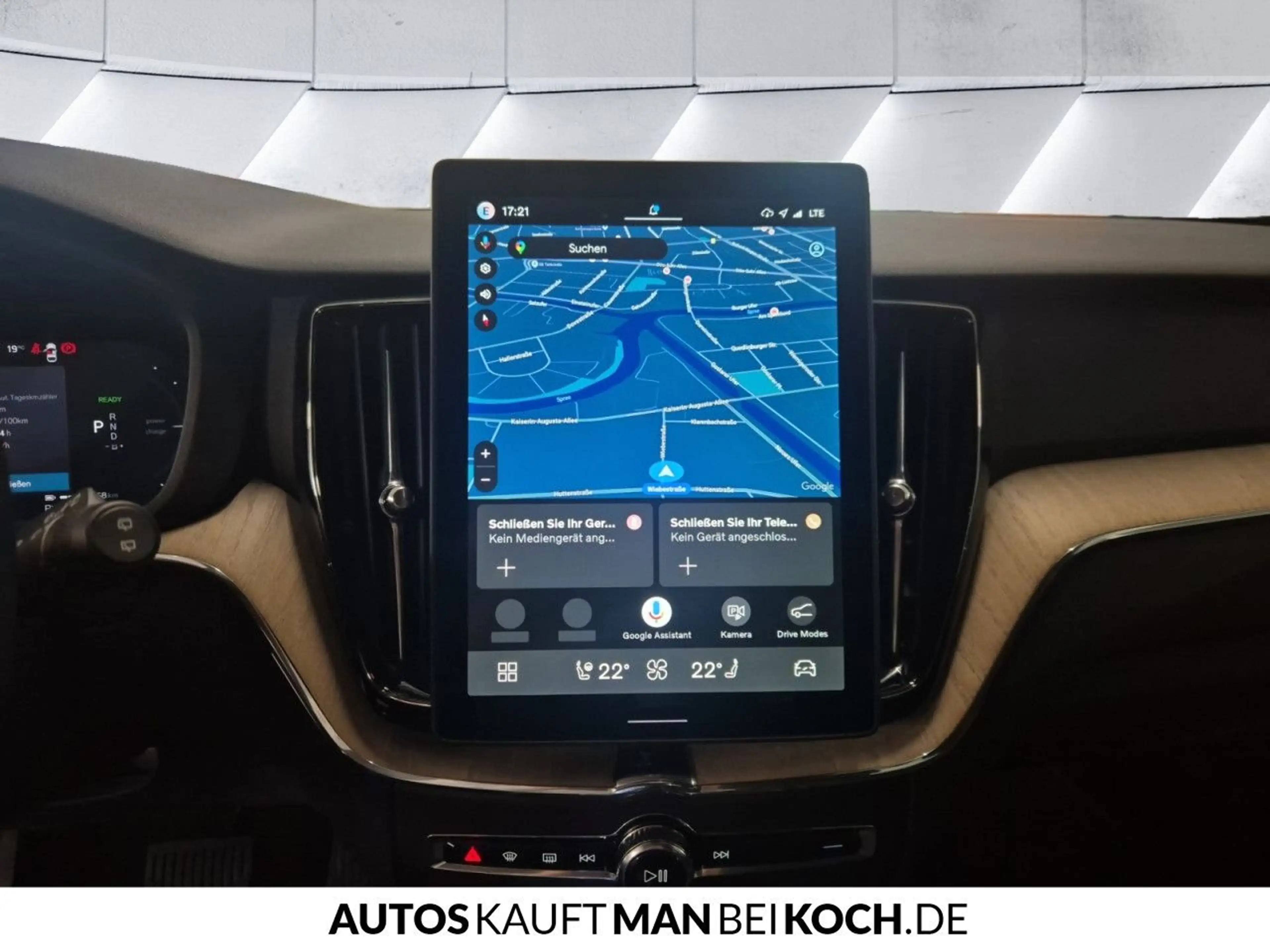 Volvo XC60 T6 AWD Plus Dark ACC BLIS H/K 4xSHZ — photo 12