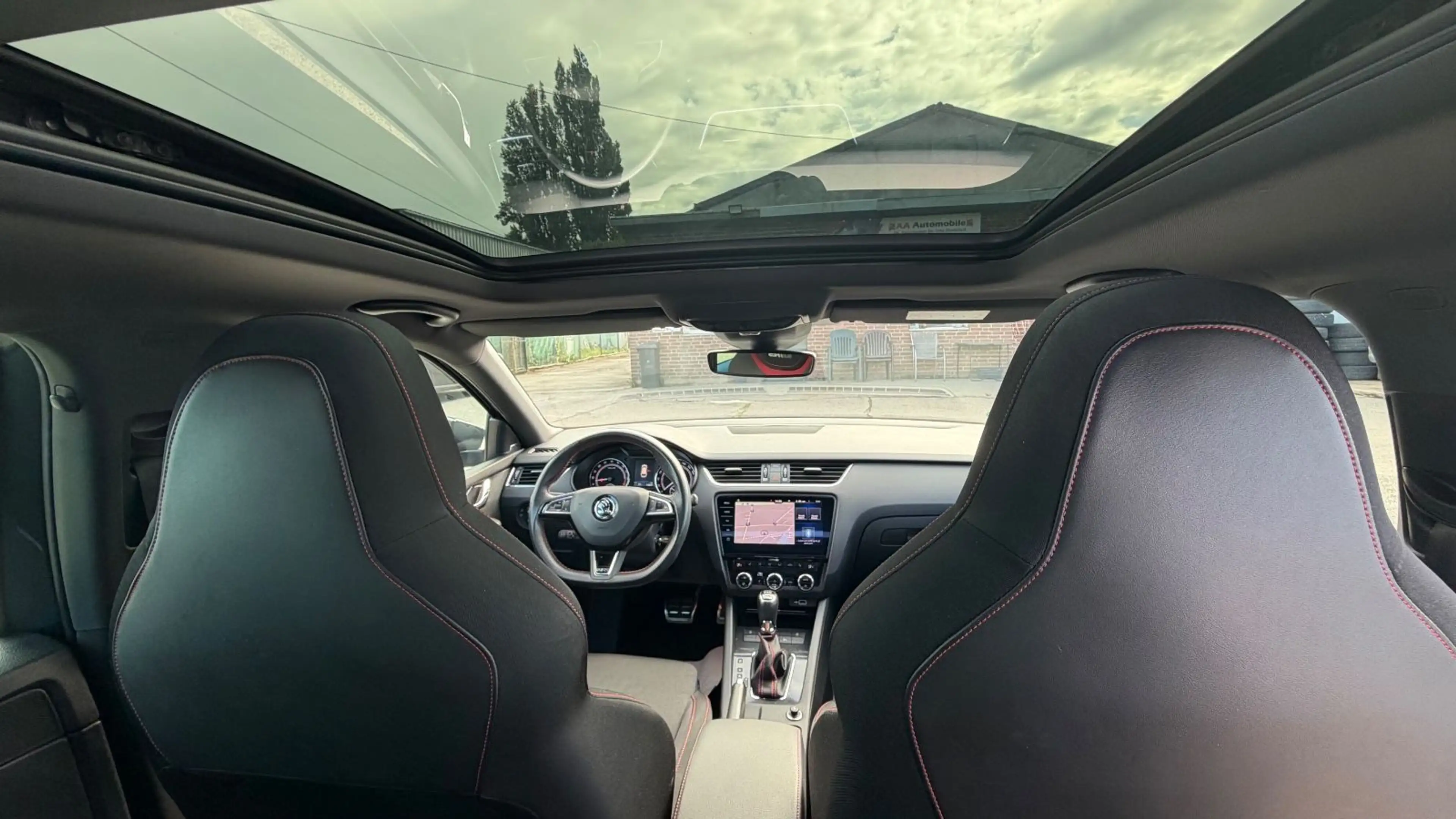 Skoda Octavia Combi RS 2,0 TDI Pano/LED/Kamera — photo 5