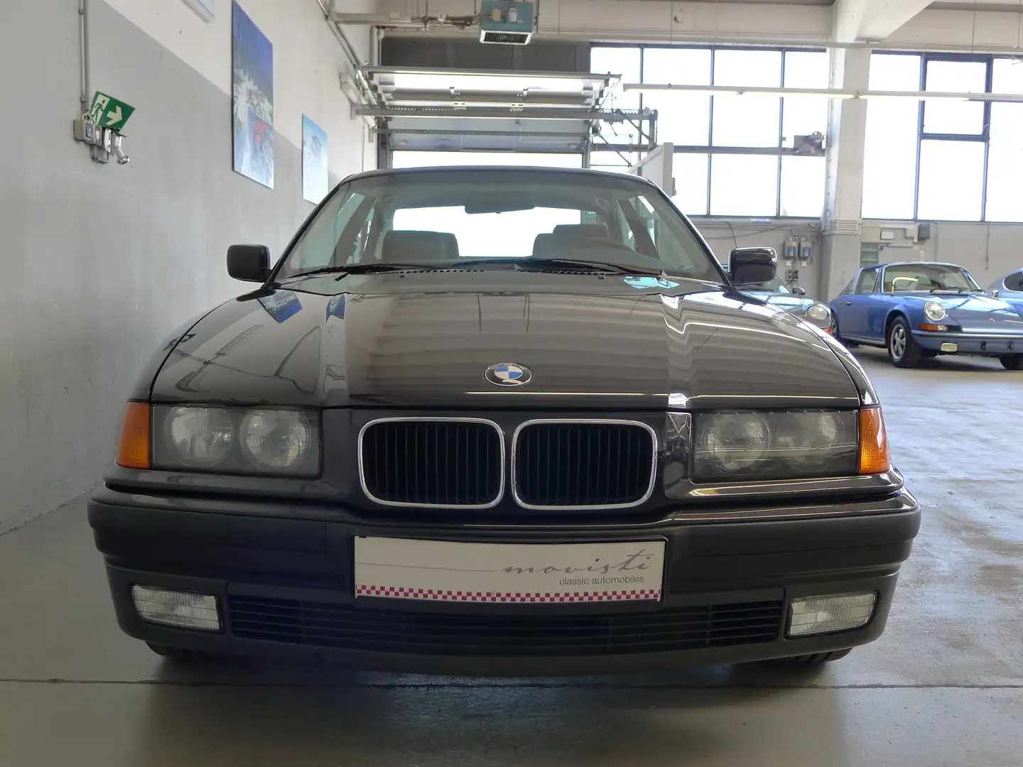 BMW 318 iS Coupe, 2.Hand, 75.800 KM, Erstlack, Top ! Fekete - 2