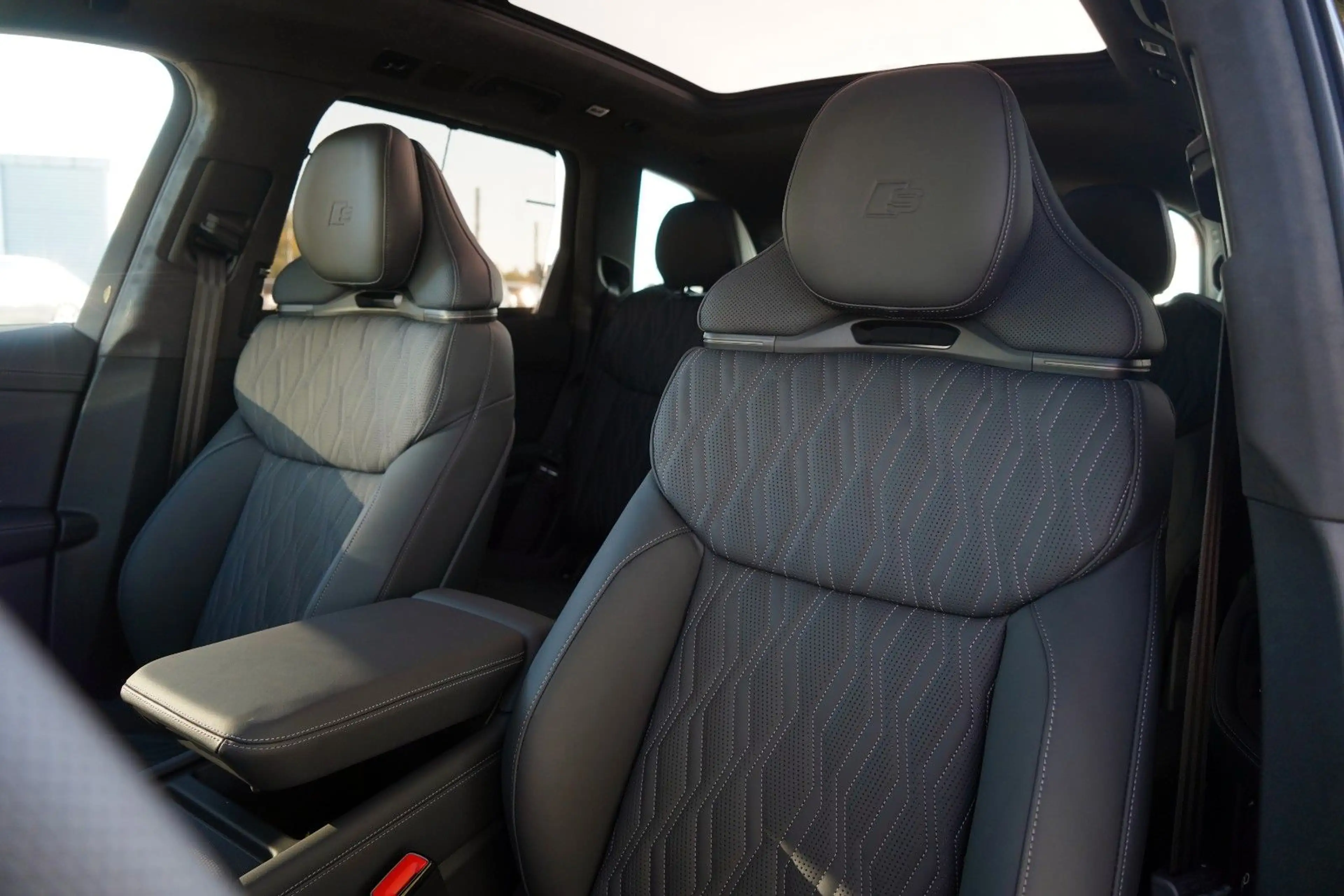Audi Q7 TDI 220KW NEW MODELL ON STOCK FULL 7 SEATS 23 — photo 14