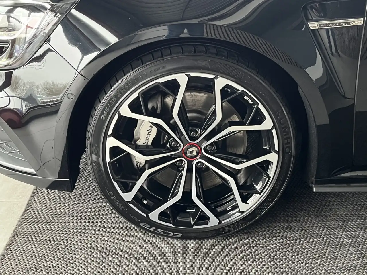 Renault Megane R.S. — photo 20