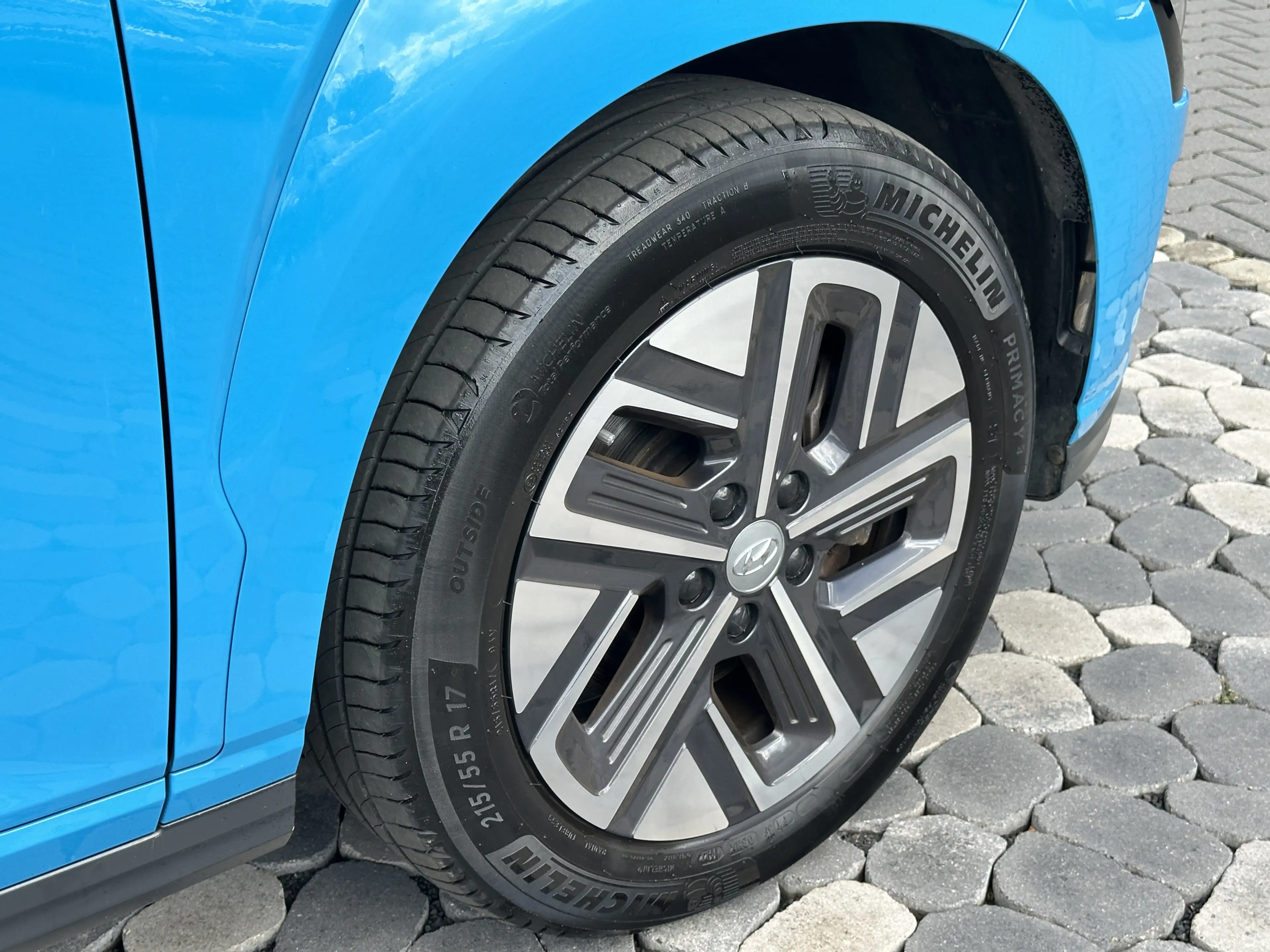 Hyundai KONA Trend LED ACC SHZ LHZ WÄMPU CAM PDC — photo 27