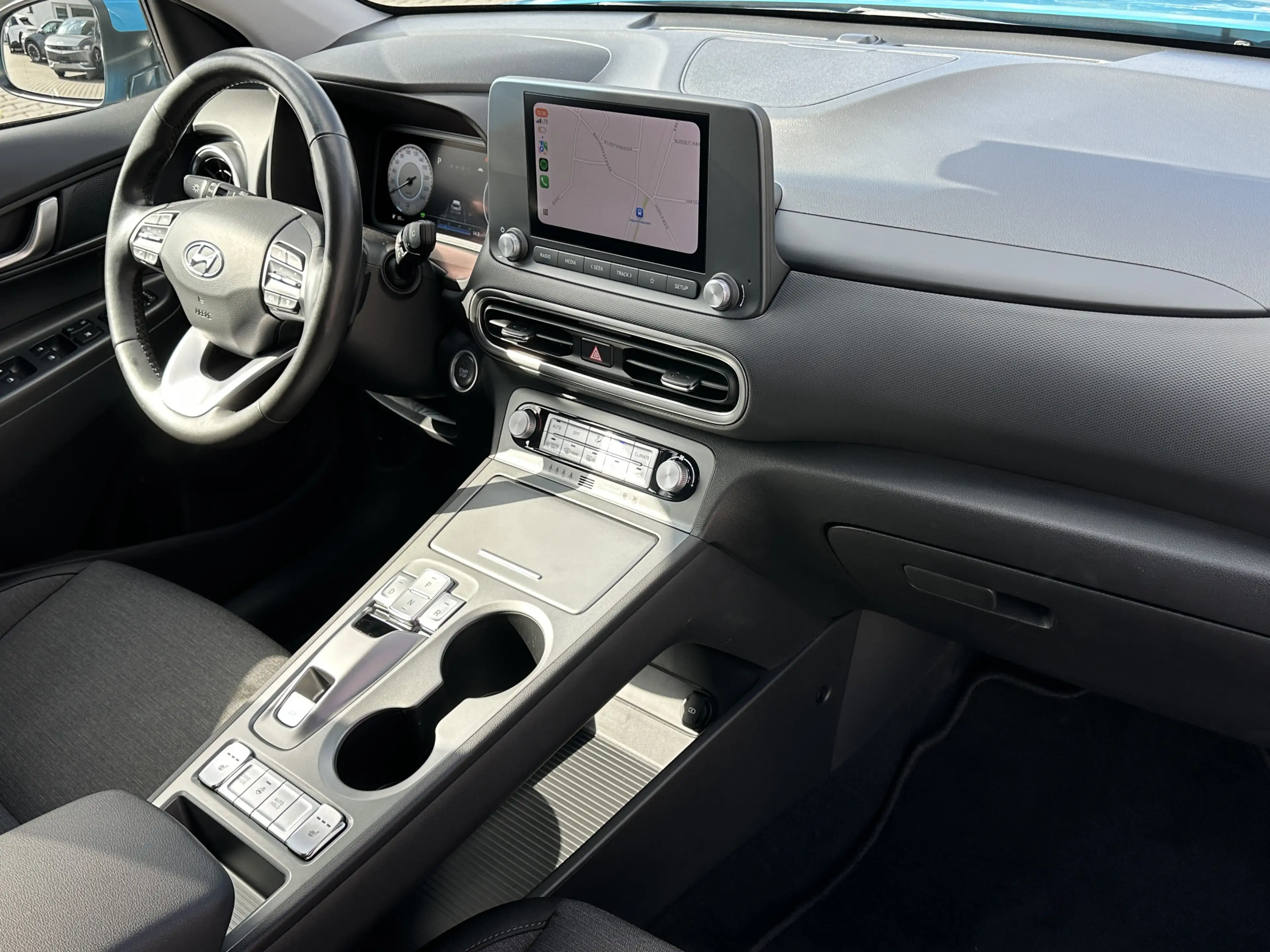 Hyundai KONA Trend LED ACC SHZ LHZ WÄMPU CAM PDC — photo 9
