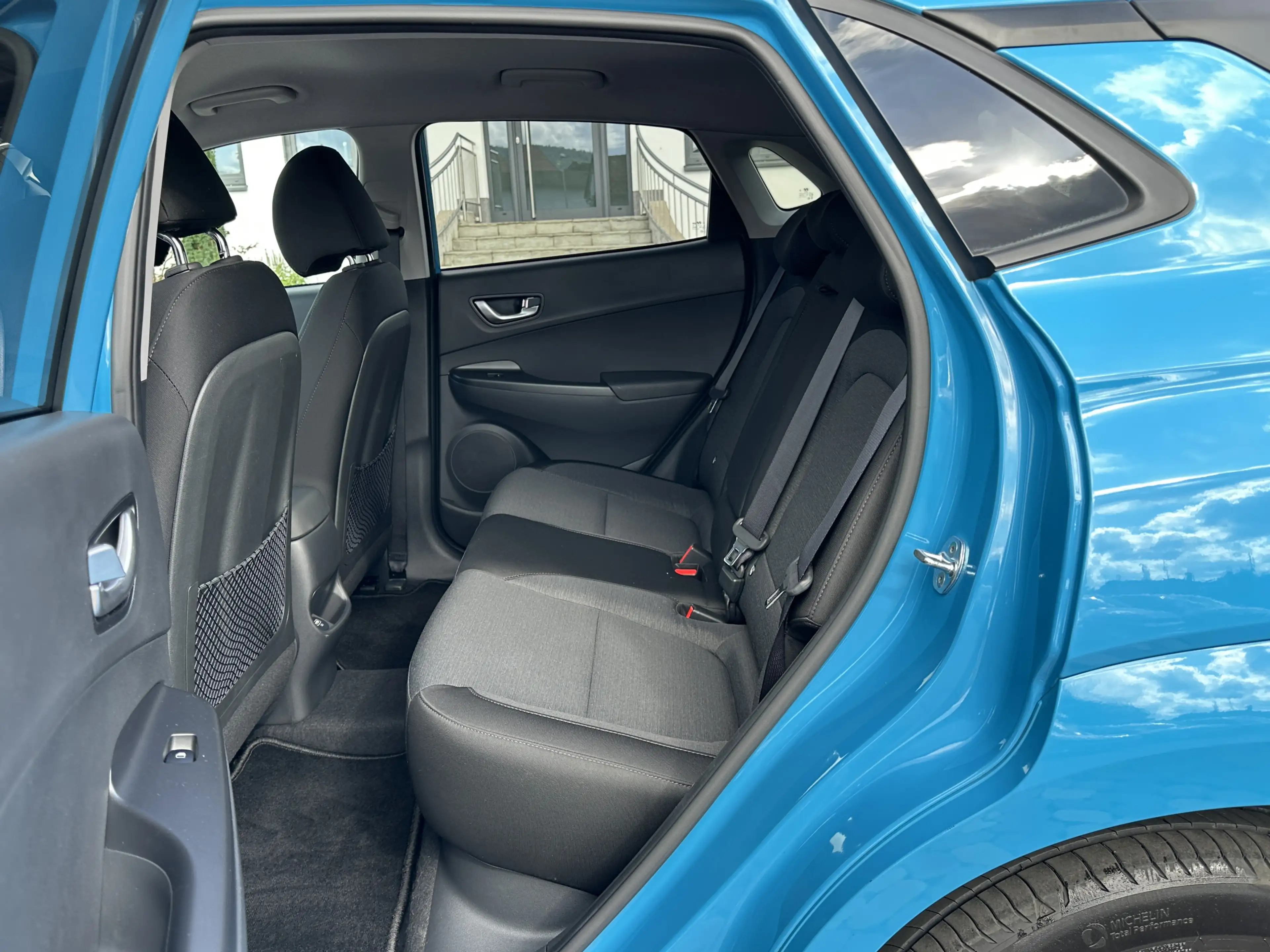 Hyundai KONA Trend LED ACC SHZ LHZ WÄMPU CAM PDC — photo 12