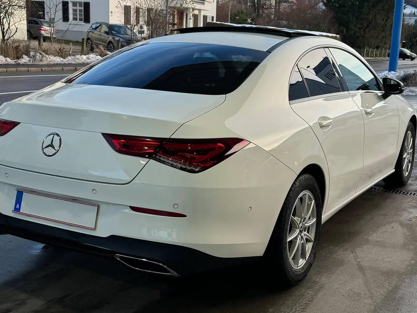 Mercedes-Benz CLA 180 CLA 180 Weiß - 2