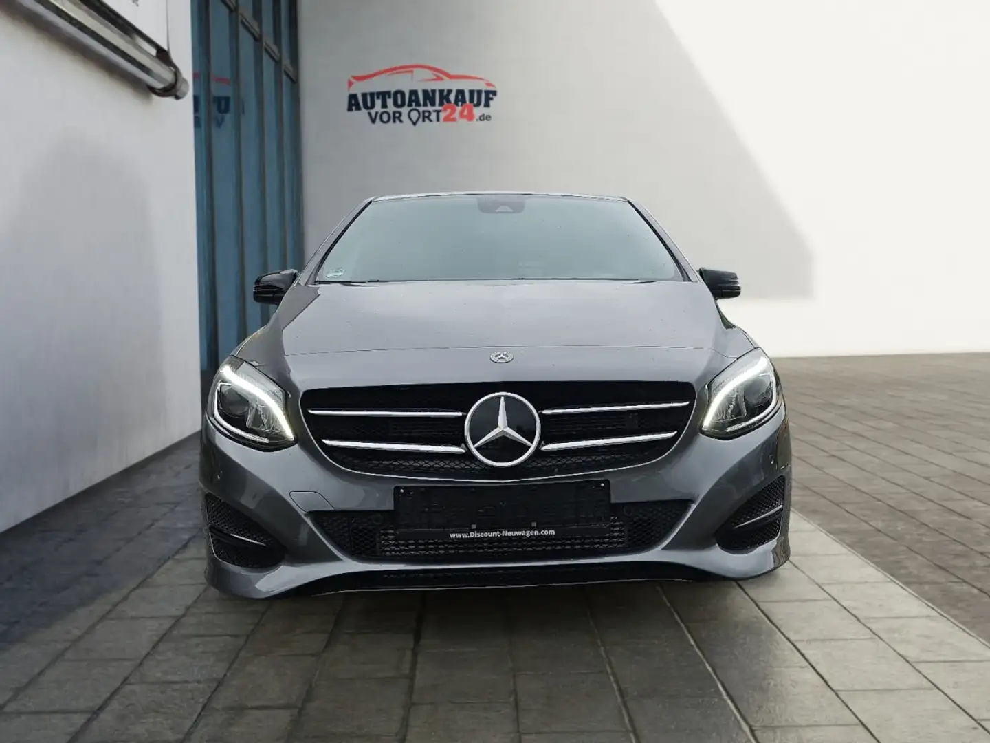 Mercedes-Benz B 200 CDI / d 4Matic*Allrad* Klima Navi Einparkhilfe Grau - 2