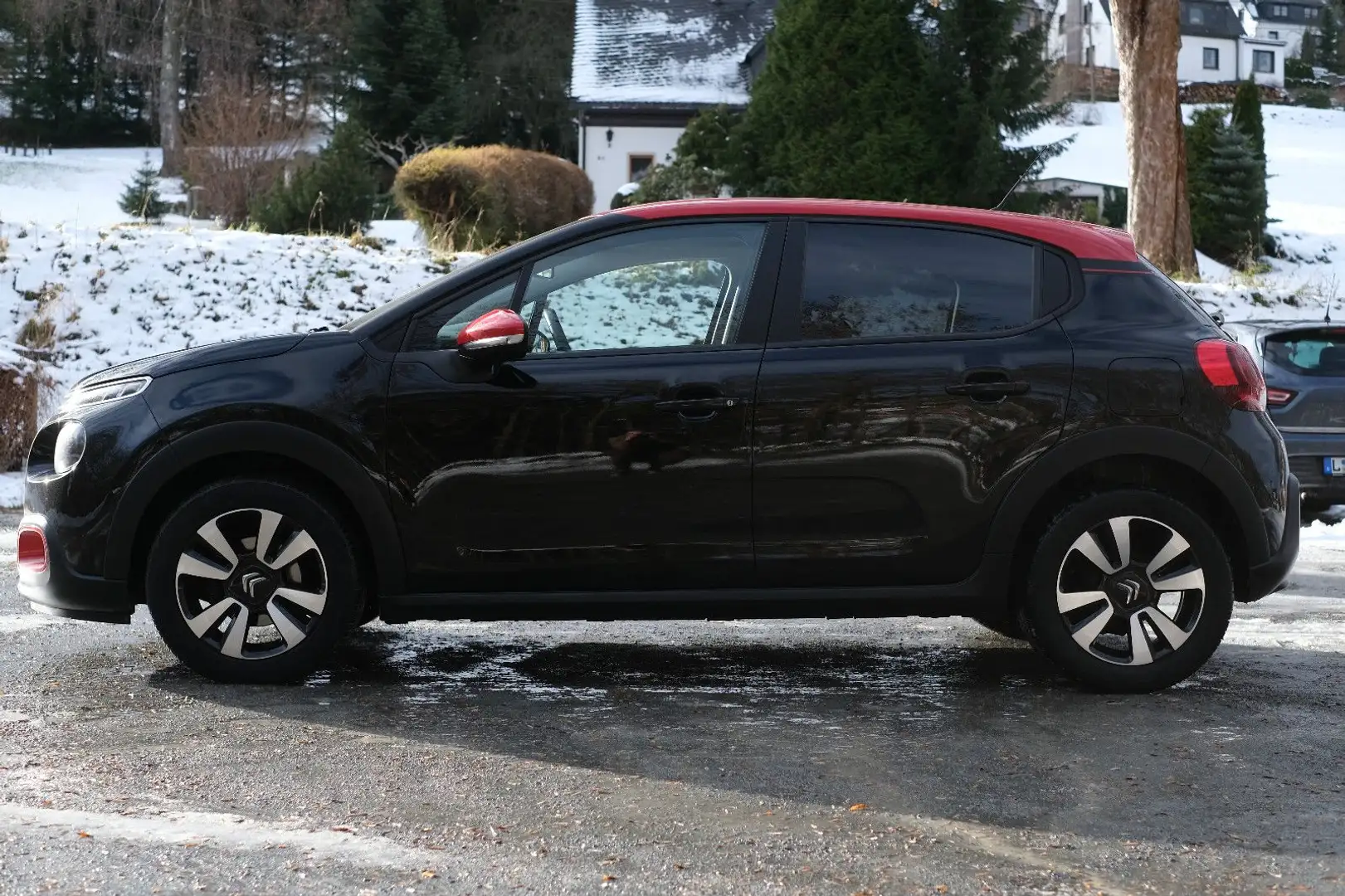 Citroen C3 PureTech 82 LIVE Schwarz - 2